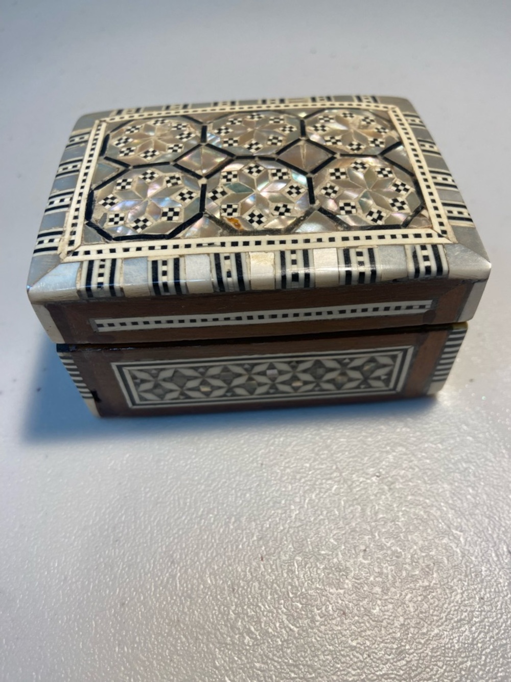 Vintage Moroccan Style Mother-of-Pearl Inlay Wooden Trinket Box